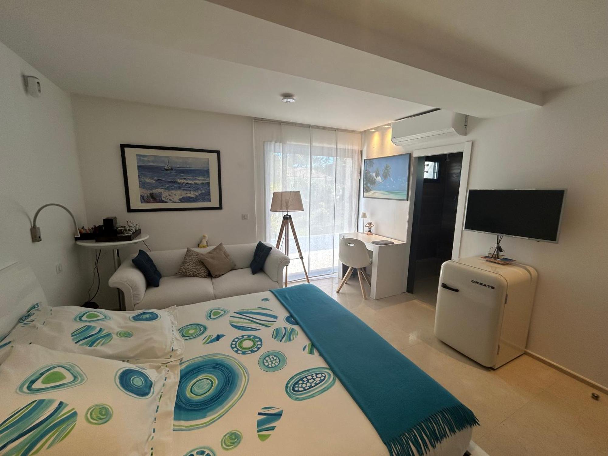 Cottage Marin Avec Vue Mer Ницца Экстерьер фото
